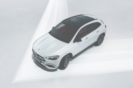 Mercedes: Νέα αρχή για την ανανεωμένη GLA