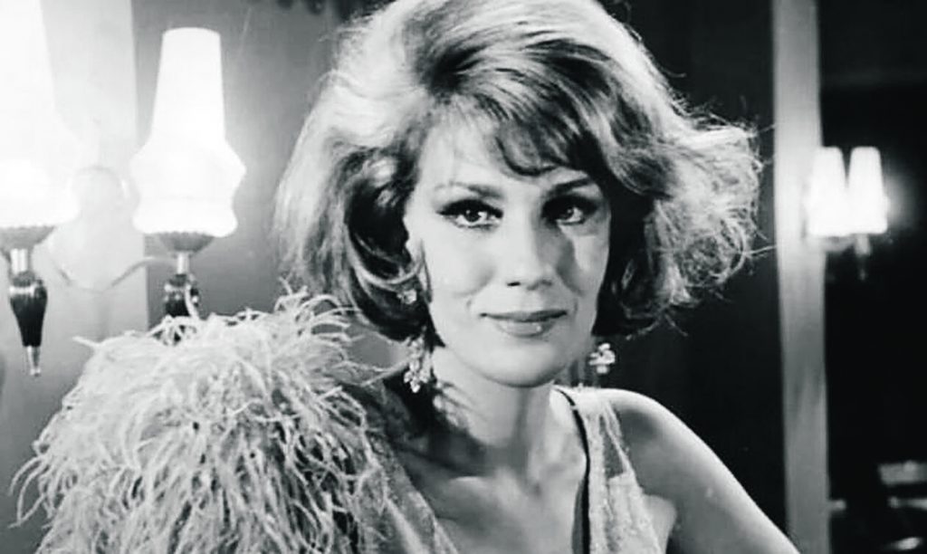 Μαίρη Χρονοπούλου: Μια κυρία στην καρδιά μας