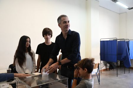 Δημοτικές εκλογές: Ψήφισε ο Κώστας Μπακογιάννης – «Αυτοπεποίθηση και σιγουριά για το αύριο»