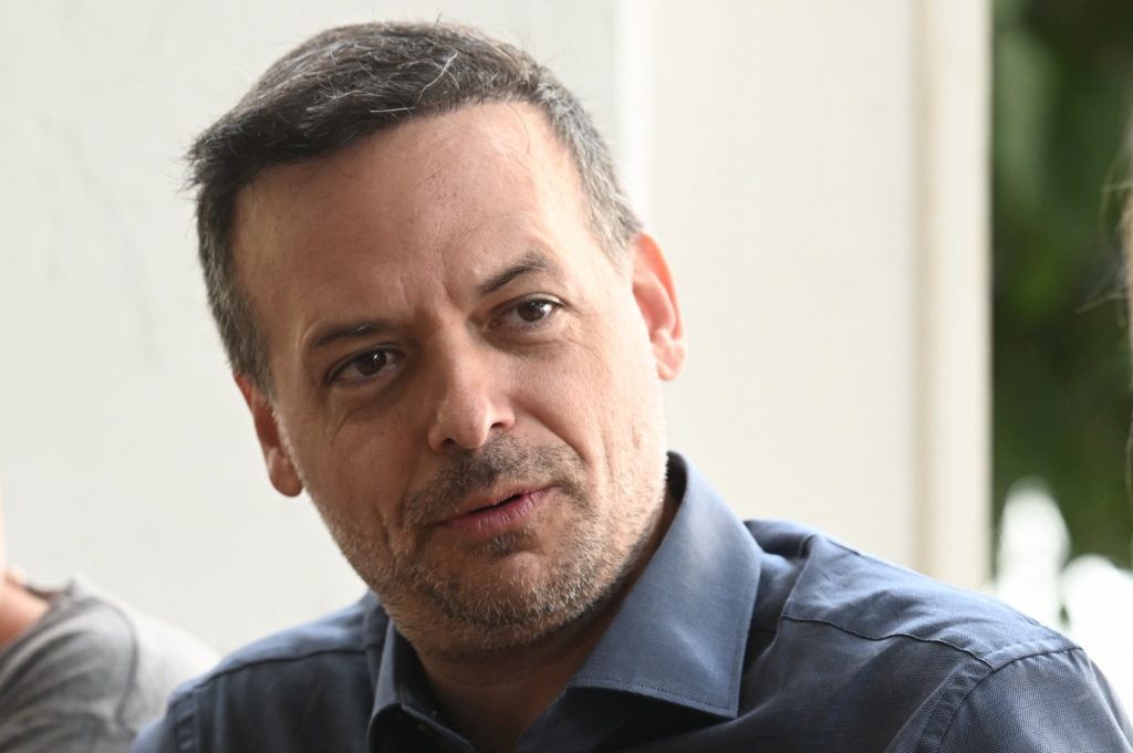 Χάρης Δούκας: 5 παραδοξότητες για τη Βασιλίσσης Όλγας