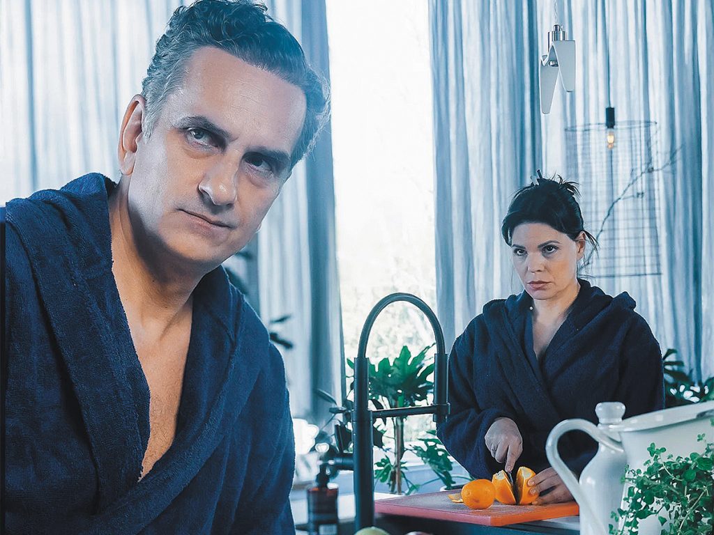 Νίκος Ψαρράς: «Το θέατρο είναι ψυχική τροφή»