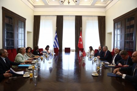 Συνάντηση της υφυπουργού Εξωτερικών Αλεξάνδρας Παπαδοπούλου με τον Τούρκο ομόλογο της