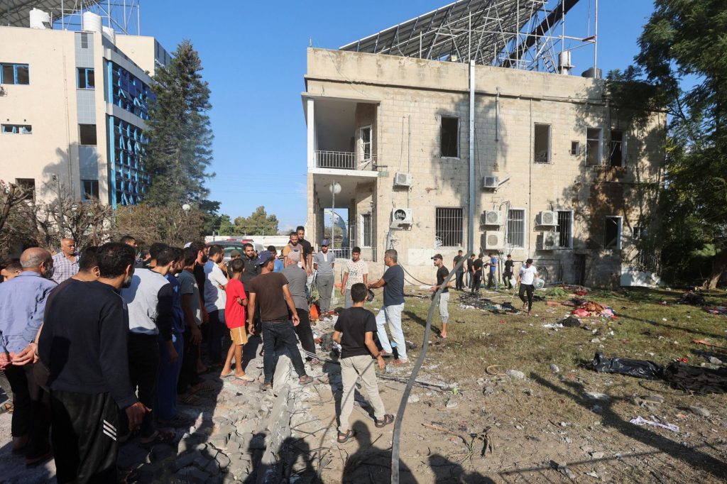 Al-Ahli: Ένα νοσοκομείο 141 ετών ως «καταφύγιο ειρήνης» στη Γάζα