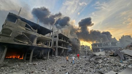 Γάζα: Μαρτυρίες για έκρηξη και σειρήνες ασθενοφόρων κοντά στο πέρασμα της Ράφα