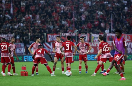 Ολυμπιακός: «Ο αγώνας δεν διακόπηκε ποτέ λόγω τραυματισμού»