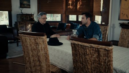 Η Γη της ελιάς: Ο ηρωισμός της Αμαλίας συγκινεί βαθιά τον Ισίδωρο