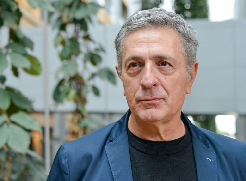 Στέλιος Κούλογλου στο ΒΗΜΑ: «Οι “επάγγελμα Τσίπρας” λένε ότι φταίω εγώ για την ήττα»