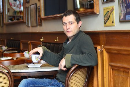 Καραμίχος: Οι Έλληνες είμαστε βαθιά ρατσιστές