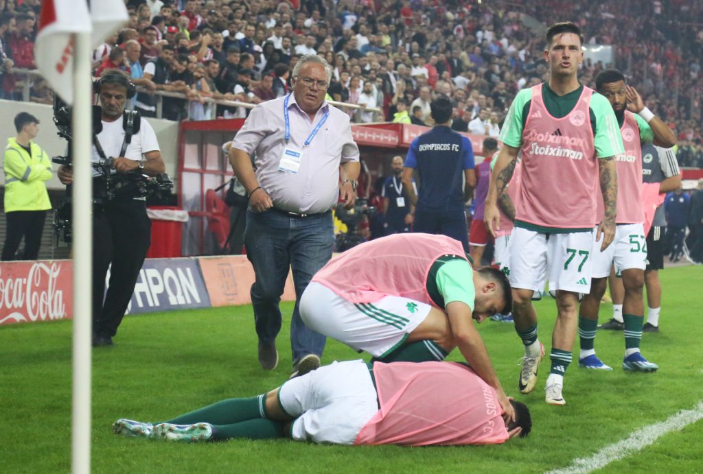 Με αφαίρεση ενός βαθμού και δύο αγωνιστικές κεκλεισμένων τιμωρήθηκε ο Ολυμπιακός – Το ντέρμπι με 0-3 στον Παναθηναϊκό