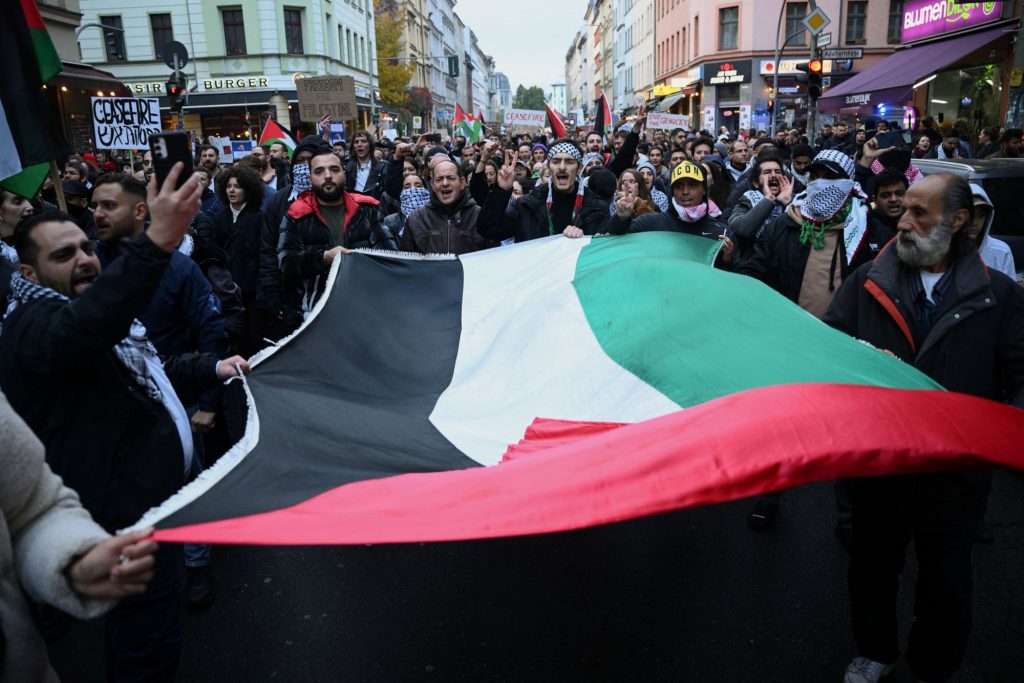Βερολίνο: 11.000 διαδηλωτές υπέρ των Παλαιστινίων