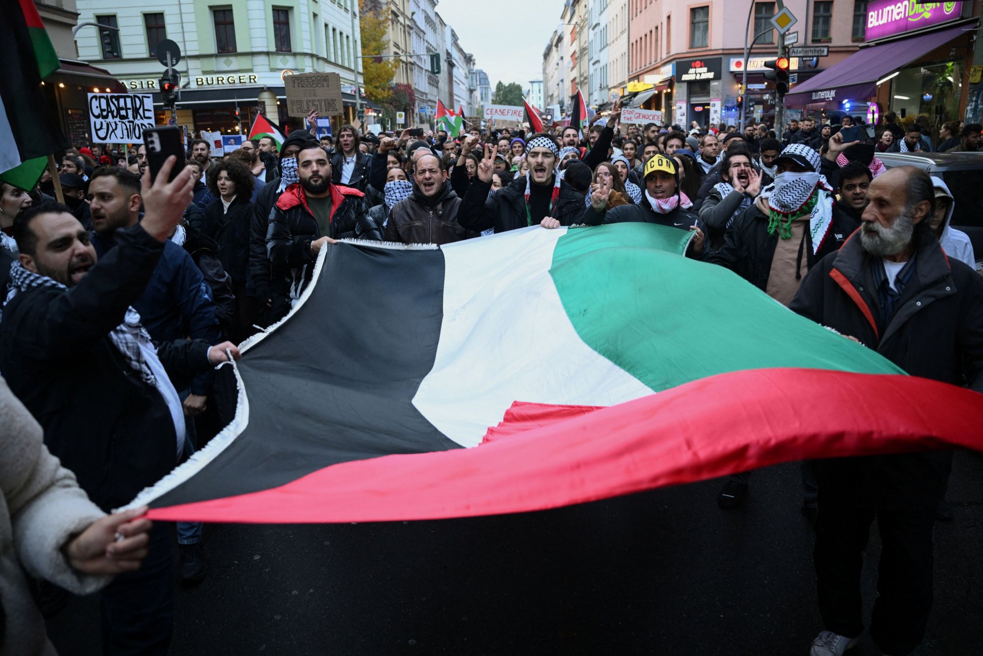Βερολίνο: 11.000 διαδηλωτές υπέρ των Παλαιστινίων