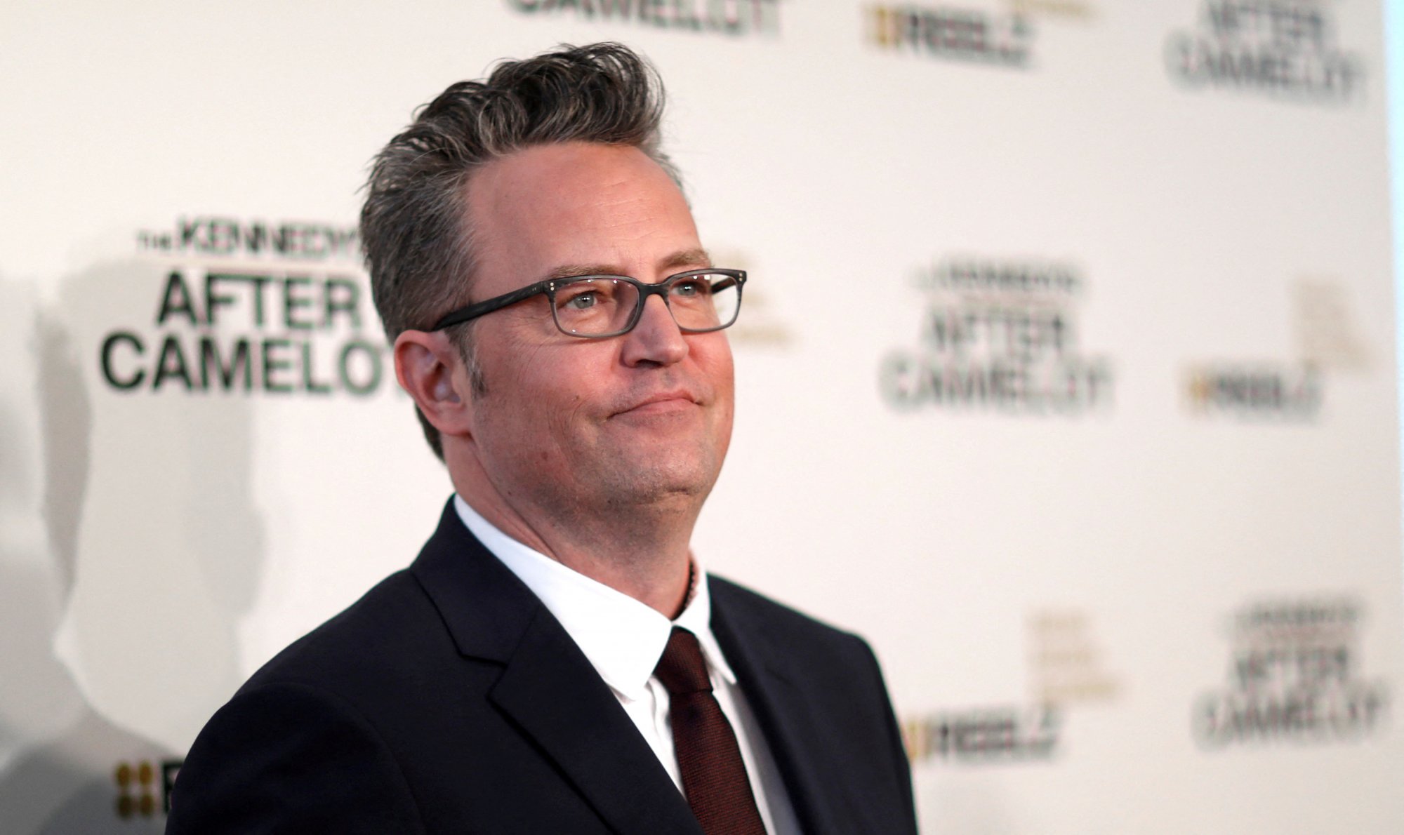 Matthew Perry: Πέθανε στα 54 του o ηθοποιός της σειράς «Φιλαράκια»