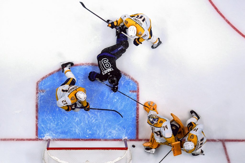 Φριχτός θάνατος για αθλητή χόκεϊ – Παγοπέδιλο του έκοψε τον λαιμό