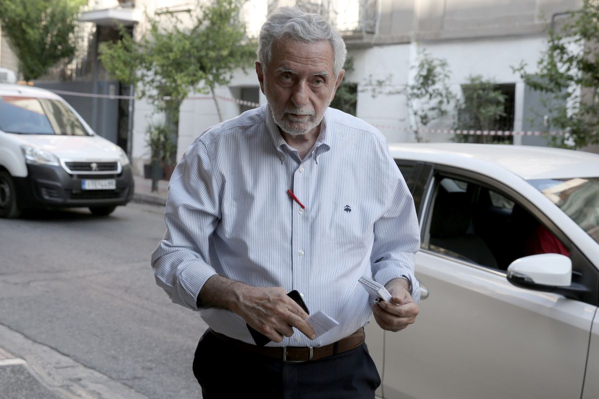 Επίθεση Πολάκη σε Δρίτσα: Προσκυνάς στον ΣΚΑΙ για πέντε λεπτά δημοσιότητας Επίθεση Πολάκη σε Δρίτσα: Προσκυνάς στον ΣΚΑΙ για πέντε λεπτά δημοσιότητας