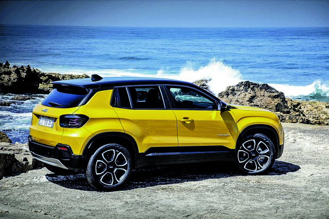 Jeep Avenger: Διαθέσιμο και στην Ελλάδα το μοντέλο με κινητήρα βενζίνης