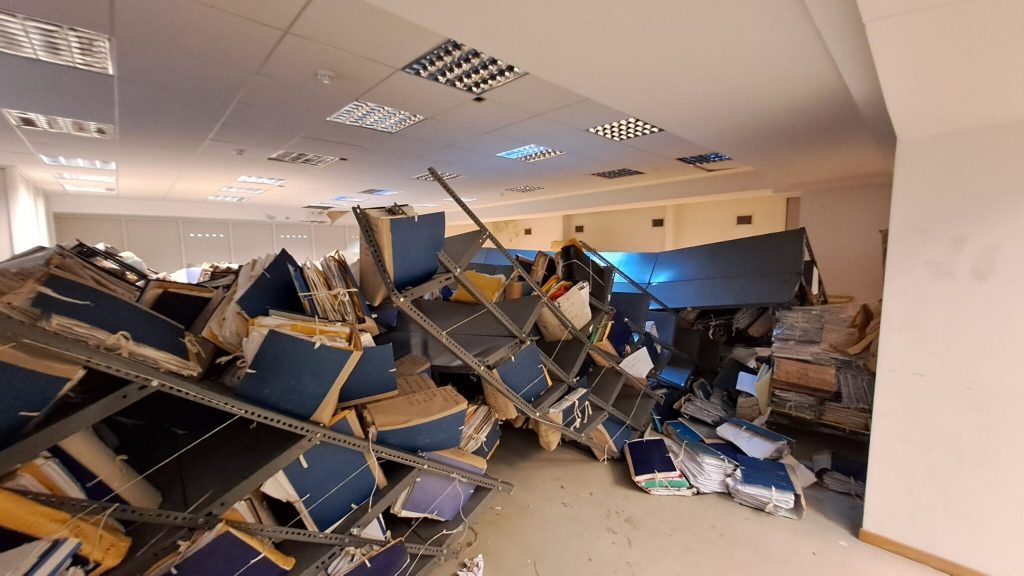 Εισαγγελική έρευνα για την κατάρρευση των μεταλλικών ραφιών στο Εφετείο