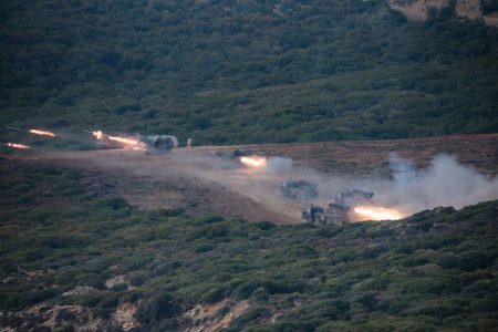 Ένοπλες Δυνάμεις: Επίδειξη ισχύος κατά την άσκηση βολών στην Ξάνθη