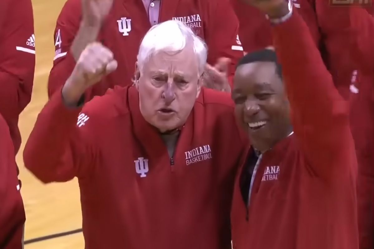 Πέθανε ο θρυλικός προπονητής μπάσκετ, Bob Knight