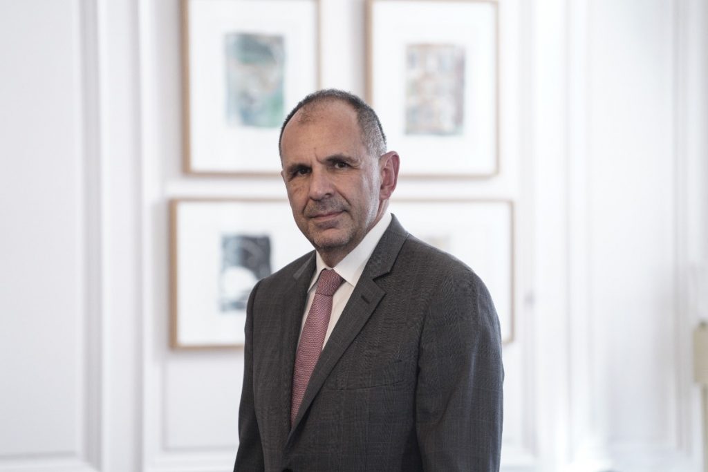 Γεραπετρίτης: Η Ελλάδα στέλνει C-130 στη Γάζα για να μεταφέρει ανθρωπιστική βοήθεια