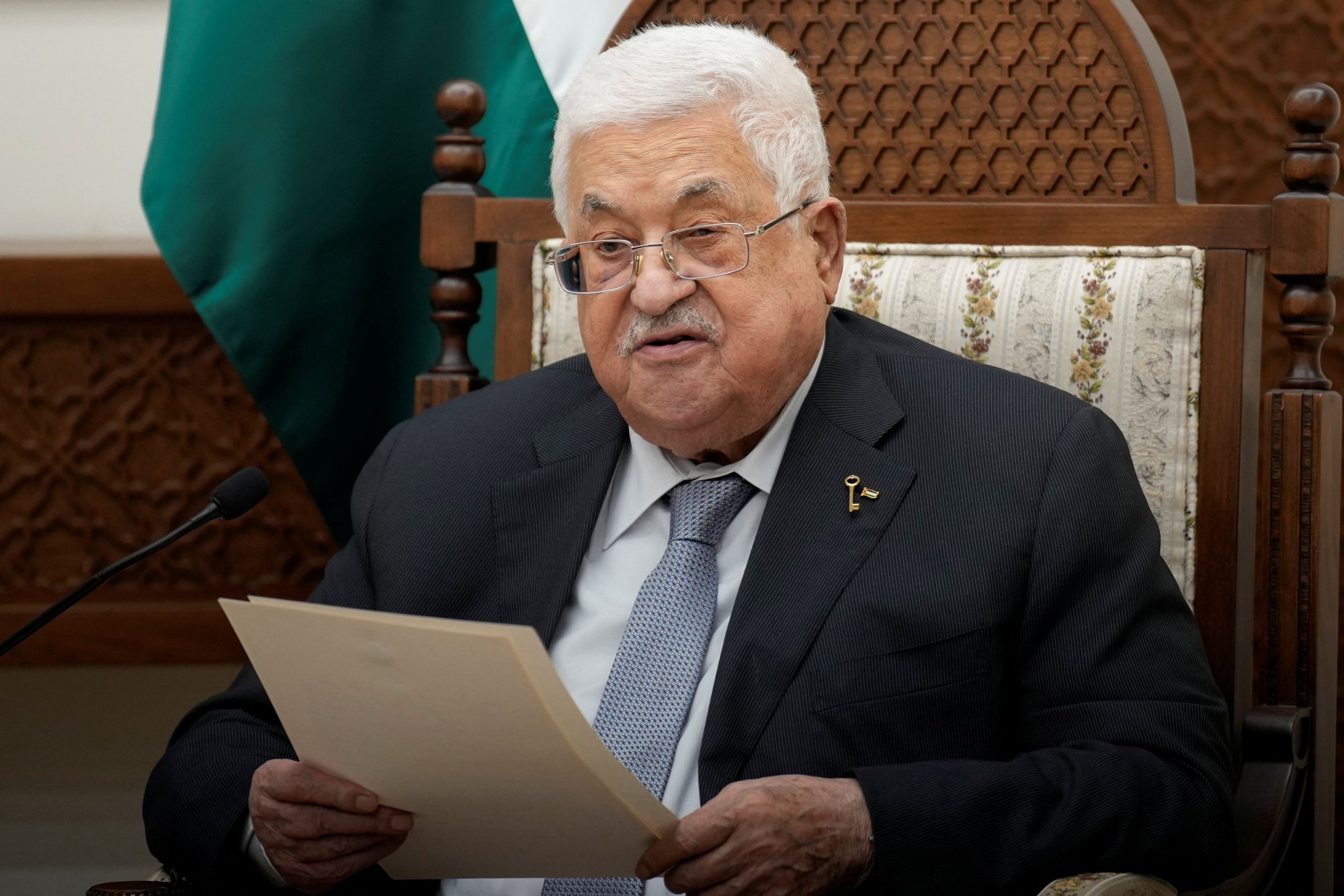 Παλαιστίνη: Επίθεση εναντίον του κομβόι που μετέφερε τον Μαχμούντ Αμπάς