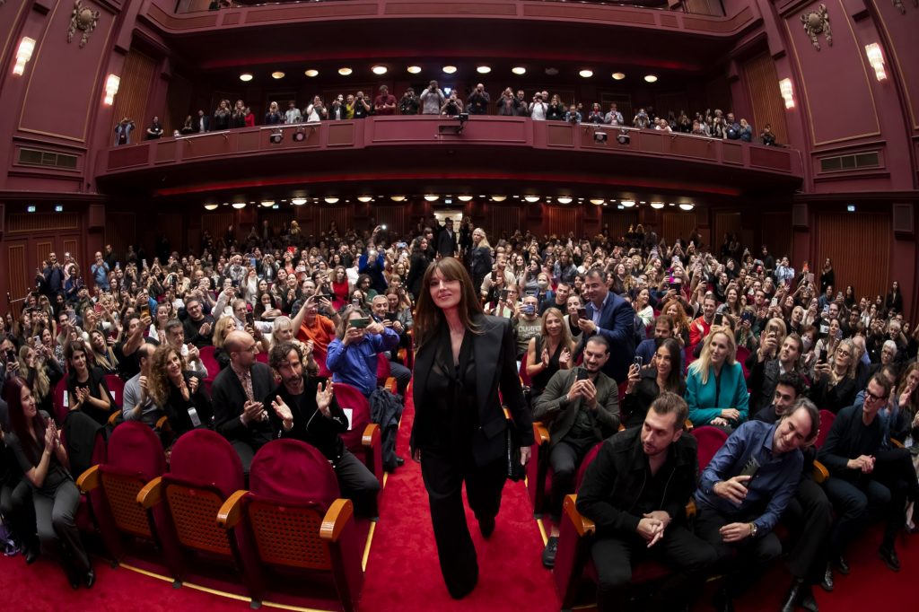 Μόνικα Μπελούτσι: Αποθεώθηκε στο Φεστιβάλ Θεσσαλονίκης – «Η Ελλάδα είναι βαθιά μέσα στην καρδιά μου»