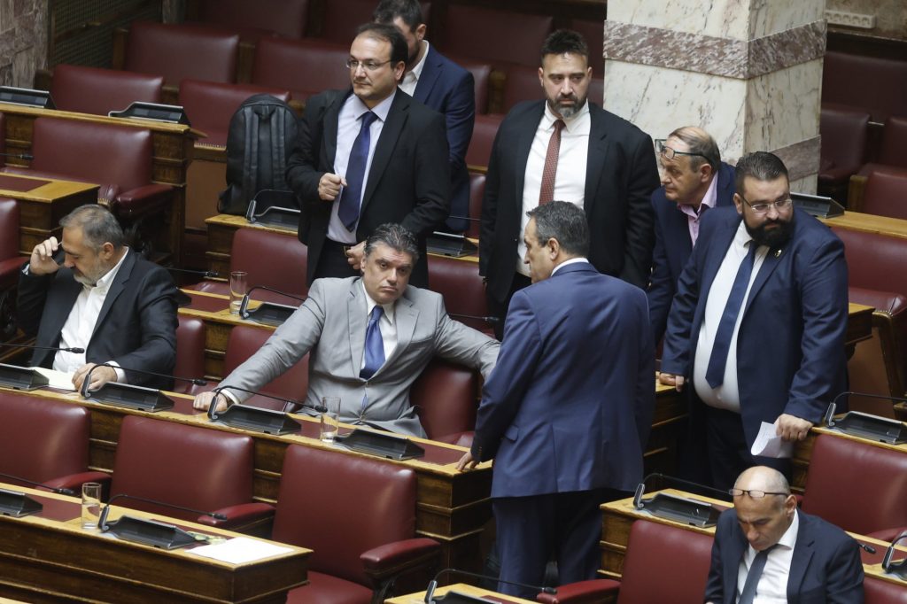 Σπαρτιάτες: Άρση ασυλίας αποφάσισε η Ολομέλεια