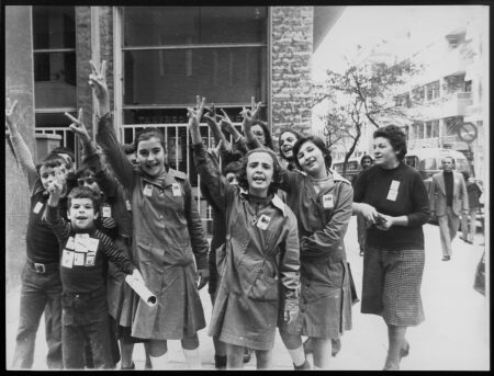 Το νόημα της σχολικής γιορτής του Πολυτεχνείου 50 χρόνια μετά την εξέγερση
