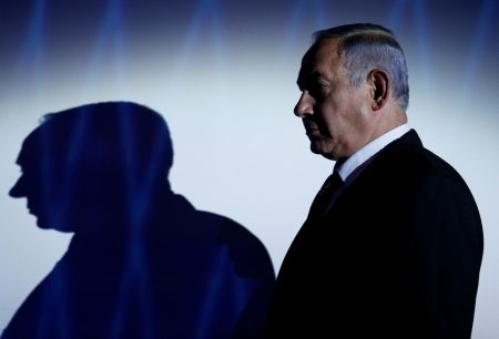 Ετγκαρ Κέρετ στο ΒΗΜΑ: «Ο Νετανιάχου χρειάζεται τη Χαμάς και η Χαμάς εκείνον»