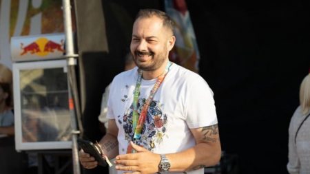 «Σπίτι με το MEGA on tour»: Ο DJ Αντώνης Δημητριάδης ανοίγει τη συναυλία του Κωνσταντίνου Αργυρού στη Θεσσαλονίκη