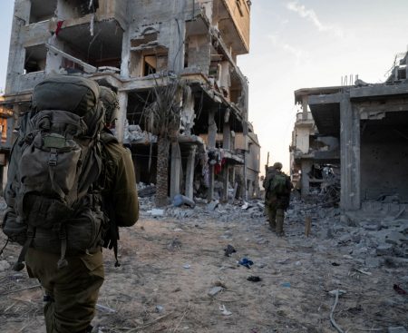 Γιαακόβ Αμιντρόρ στο ΒΗΜΑ: «Δεν πρόκειται να μείνουμε στη Γάζα, αλλά…»