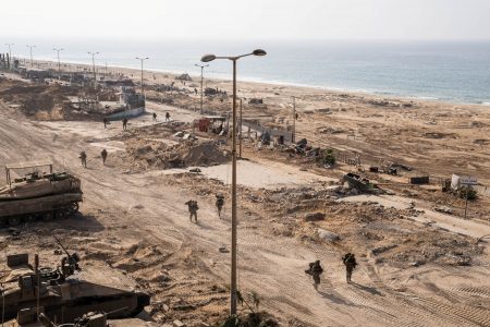Γάζα: 200.000 Παλαιστίνοι μετακινήθηκαν νότια – Ανοίγει η μεθοριακή διάβαση της Ράφα