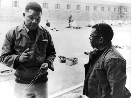 Η μυθιστορηματική ζωή του «ταραχοποιού» Νέλσον Μαντέλα