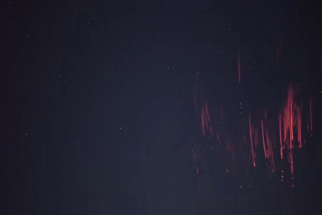 Σάκης Αρναούτογλου: Τι είναι τα κόκκινα ξωτικά που εμφανίστηκαν στον ουρανό του Αιγαίου