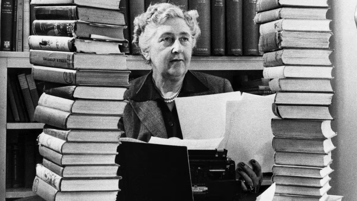 12 Εγκλήματα για την Αγκαθα Κρίστι στην καρδιά του φθινοπώρου