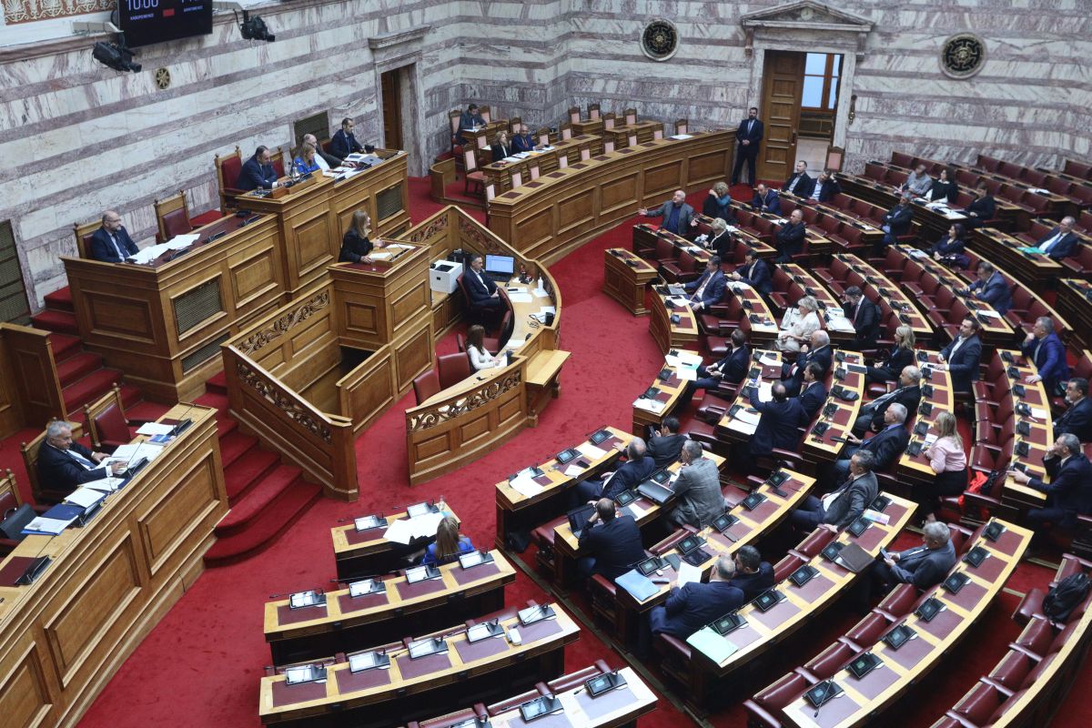 Επιστολική ψήφος: Στην Ολομέλεια της Βουλής, τι προβλέπεται