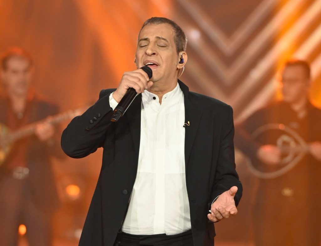 Σπίτι με το MEGA: Πρεμιέρα για Κορομηλά – Χατζηγιάννη με ρεσιτάλ από Αδαμαντίδη