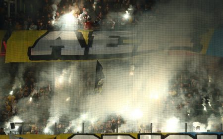 AEK: Τιμωρία με αναστολή από την UEFA