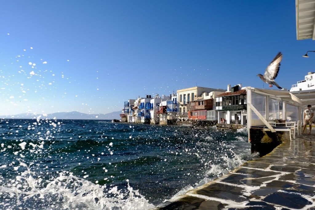 Κακοκαιρία Bettina: Βούλιαξε η Μικρή Βενετία στη Μύκονο