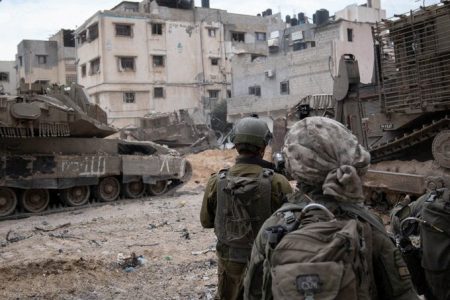 Γιόσι Μέλμαν στο ΒΗΜΑ: «Οι στρατιώτες όμηροι, το καλύτερο “χαρτί” της Χαμάς»