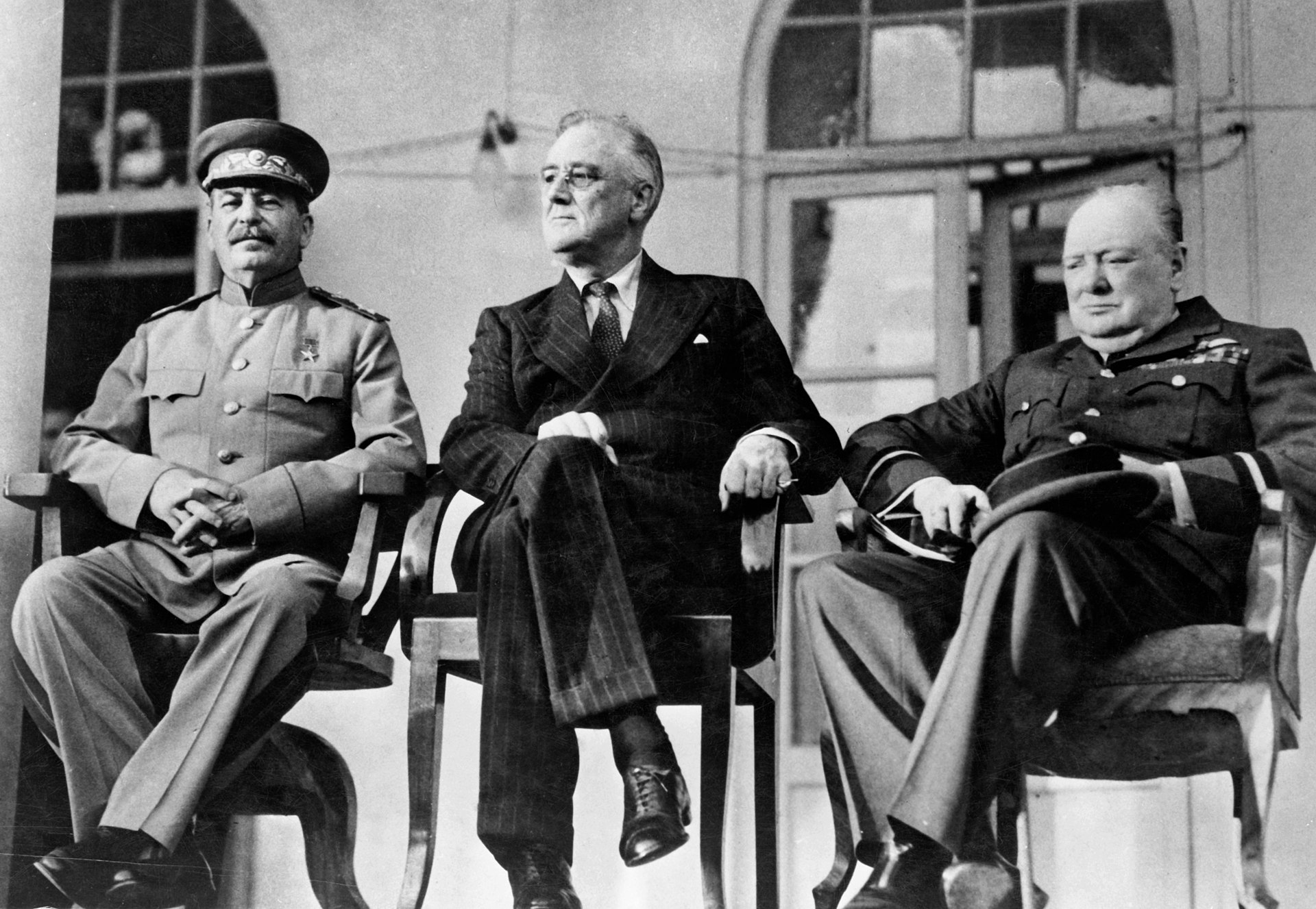 Διάσκεψη της Τεχεράνης: Η πρώτη συναντήση Τσόρτσιλ, Στάλιν και Ρούσβελτ