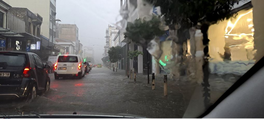 Καιρός: Νέο κύμα κακοκαιρίας – Ισχυρές καταιγίδες από το βράδυ