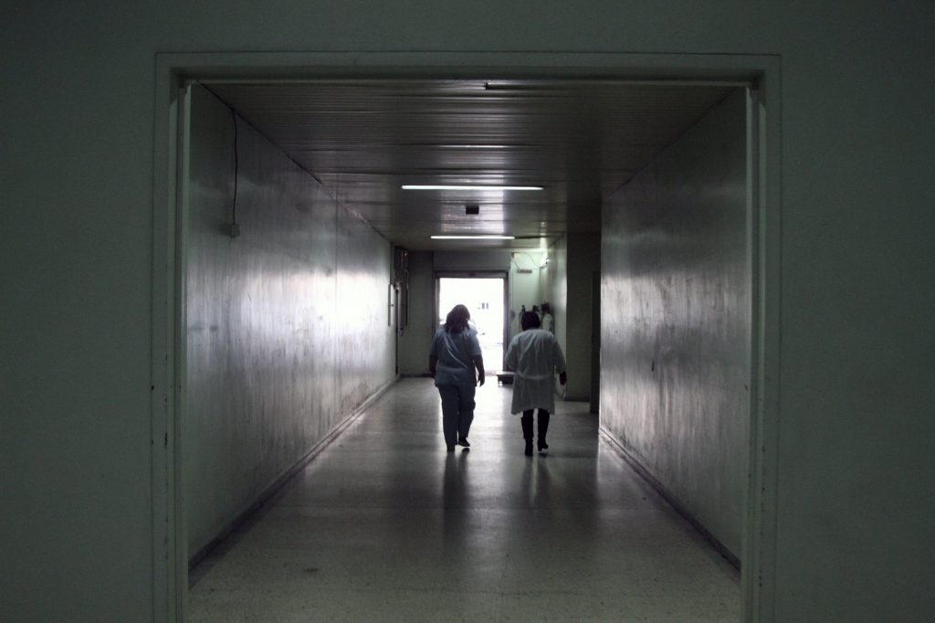 Παλεύει για τη ζωή του ο αστυνομικός – Τα νεότερα για την υγεία του