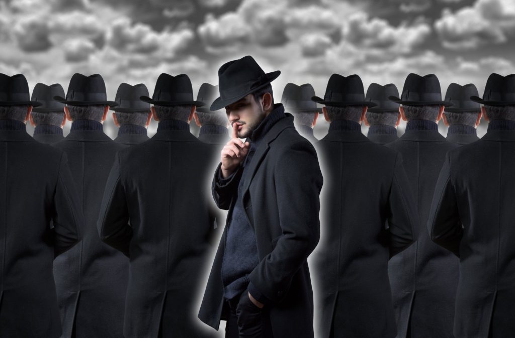 Συνωμοσιολόγοι όλων των χωρών, ενωθείτε