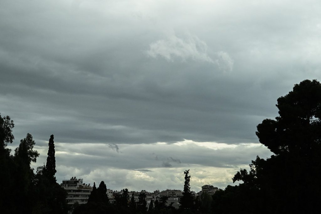 Καιρός: Έκτακτο δελτίο επιδείνωσης – Ισχυρές βροχές και καταιγίδες