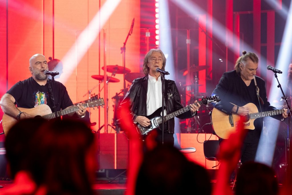 Το «Μοναξιά μου όλα» απόψε στο «Σπίτι με το MEGA»