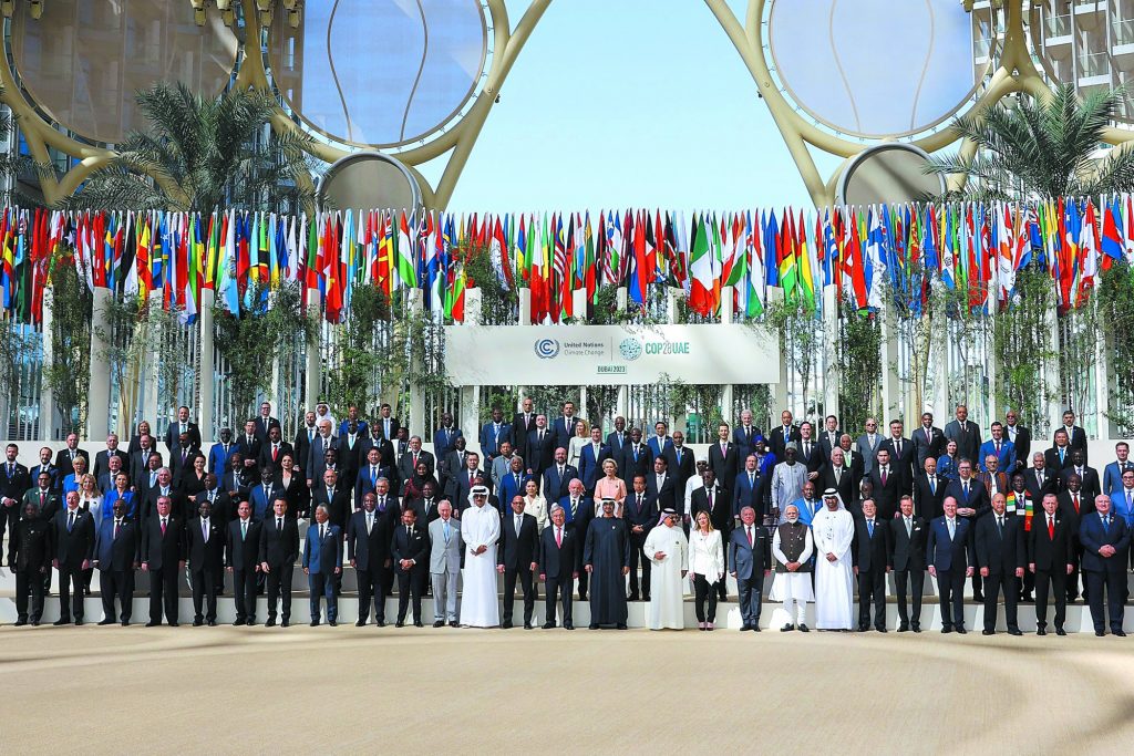COP28: Η σωτηρία της Γης έμεινε από… καύσιμα