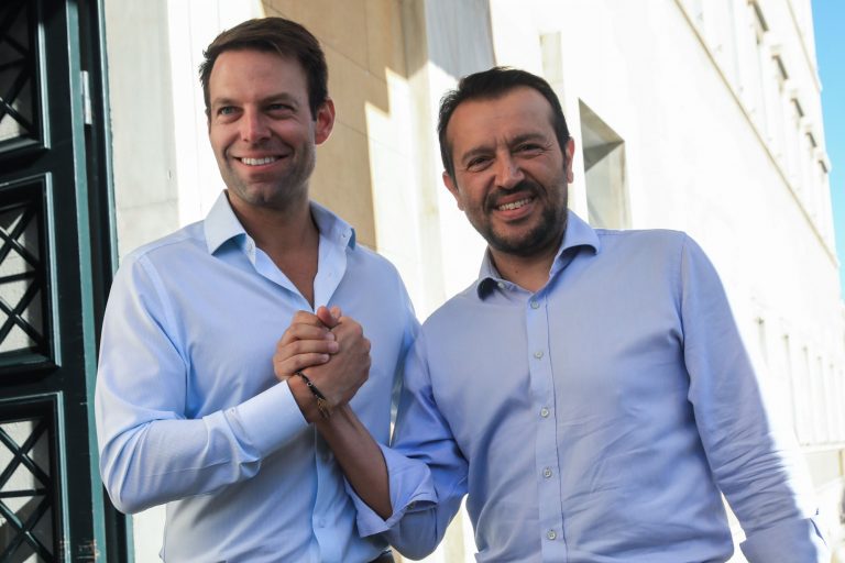 ΣΥΡΙΖΑ: Ο Κασσελάκης ελπίζει να ξαναστήσει τα πεσμένα κομμάτια του κόμματος – Οι τέσσερις άξονες ανασυγκρότησης