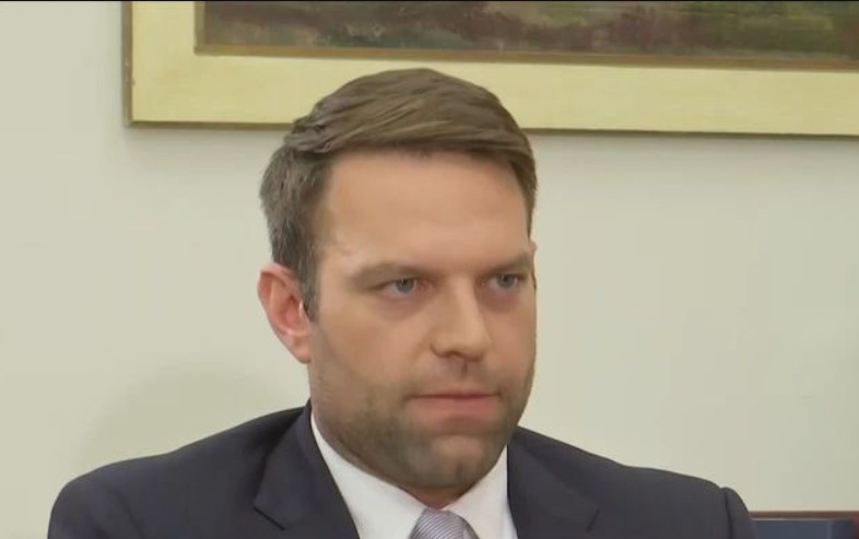 Κασσελάκης: Βούλησή μου να σπάσω αυγά – «Ο γέγονε, γέγονε» για τους «11»