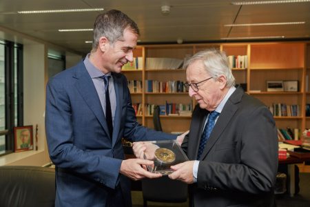 Στον Ζαν-Κλοντ Γιούνκερ το Βραβείο Δημοκρατίας της Αθήνας για το 2023