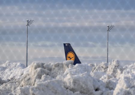 Κακοκαιρία στο Μόναχο: Χάος στις συγκοινωνίες – Ακυρώθηκαν 300 πτήσεις